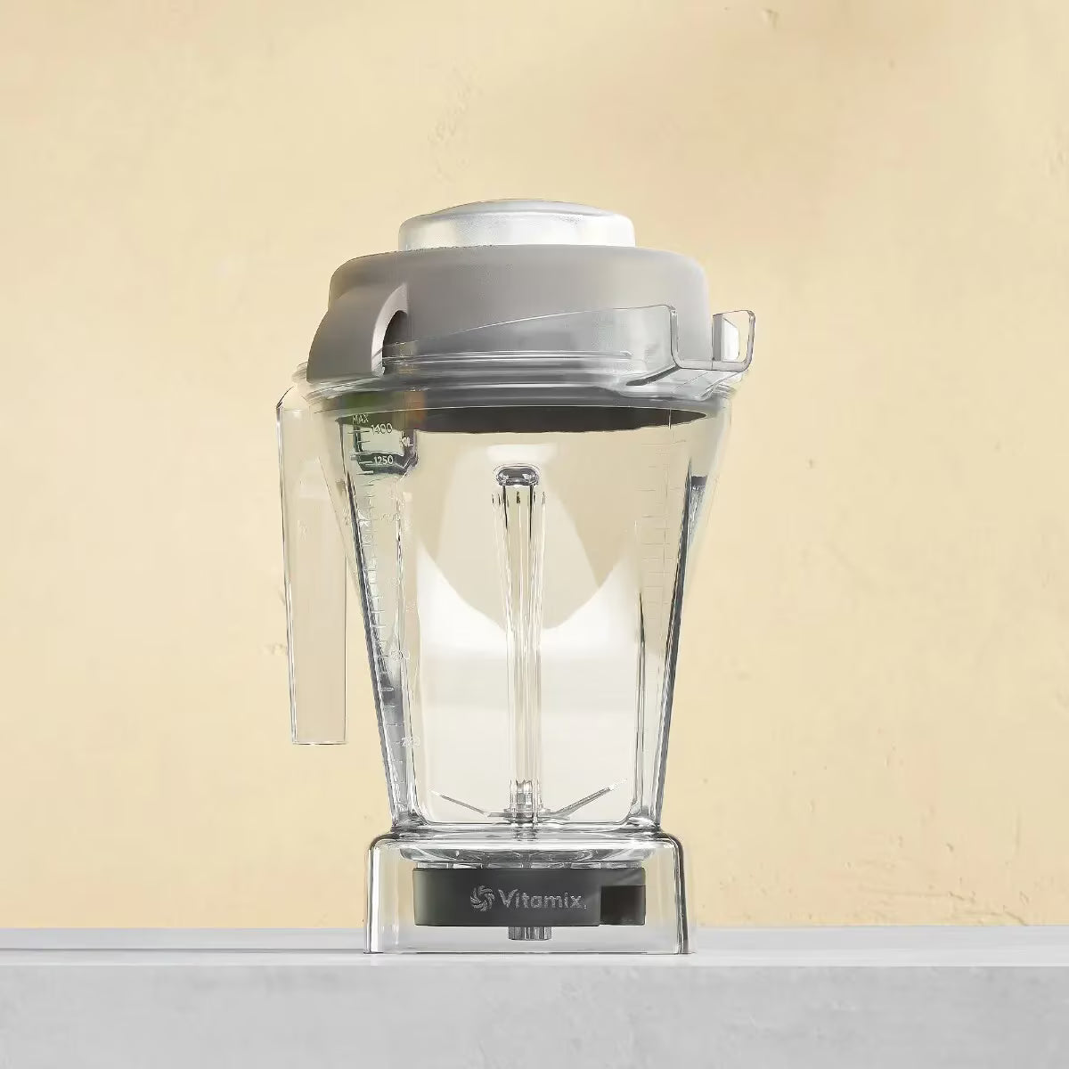 Vitamix Blenders 48-ounce Container - Image 2